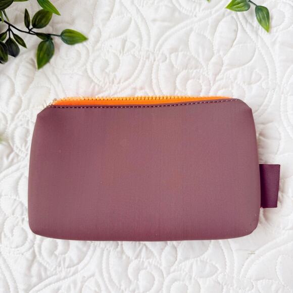 Balmain Limited Edition Makeup Travel Bag - Picture 6 of 6